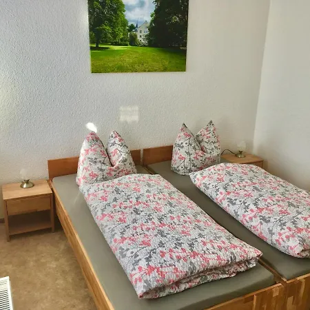 Ferienwohnung Im Zentrum Von Зоннеберг Экстерьер фото